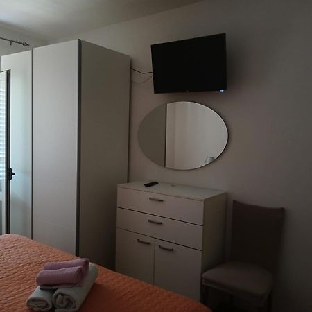 Apartments Piko2 Jelsa  Zewnętrze zdjęcie