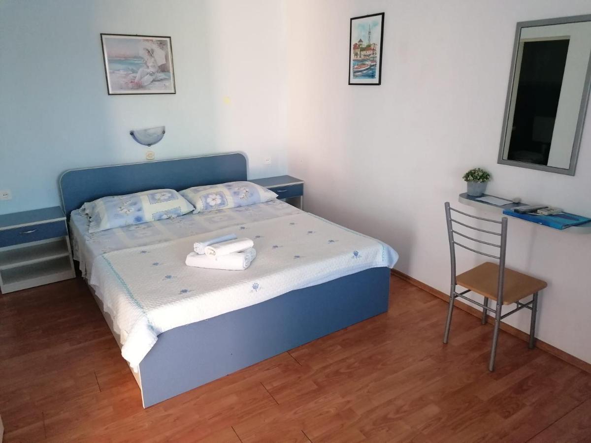 Apartments Piko2 Jelsa  Zewnętrze zdjęcie